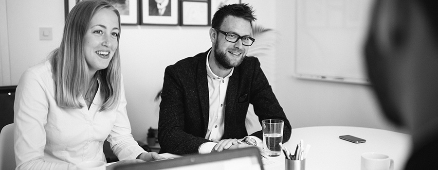 Genom att outsourca din rekrytering, det vill säga hela rekryteringsprocessen, låter du specialister sköta din rekrytering. Ants är ett rekryteringsföretag som jobbar med search och headhunting av bland annat utvecklare och drifttekniker.
